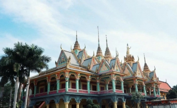 Som Rong Temple thumb