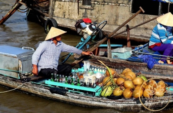 Floating market thumb