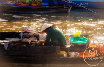Floating market thumb