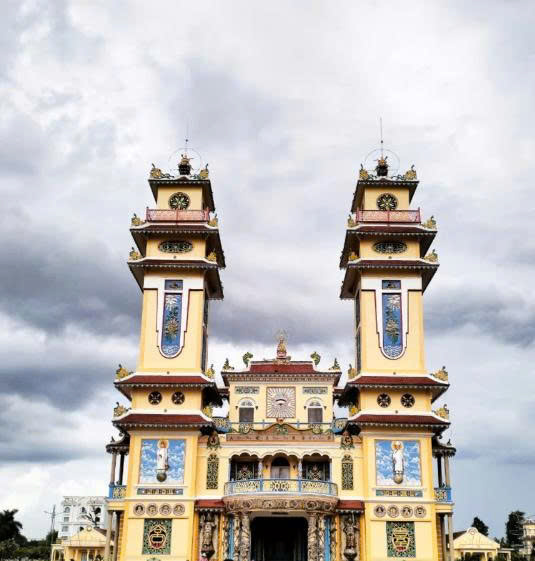 Ba Den Mountain
