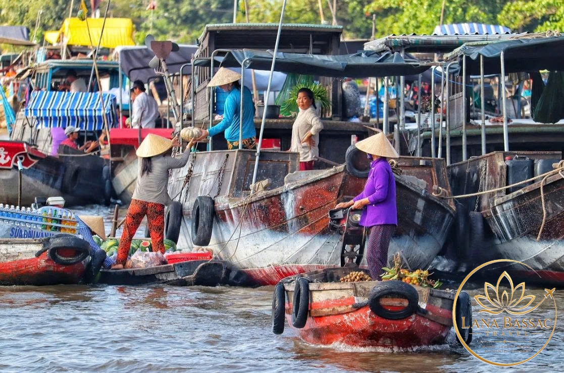 Floating market