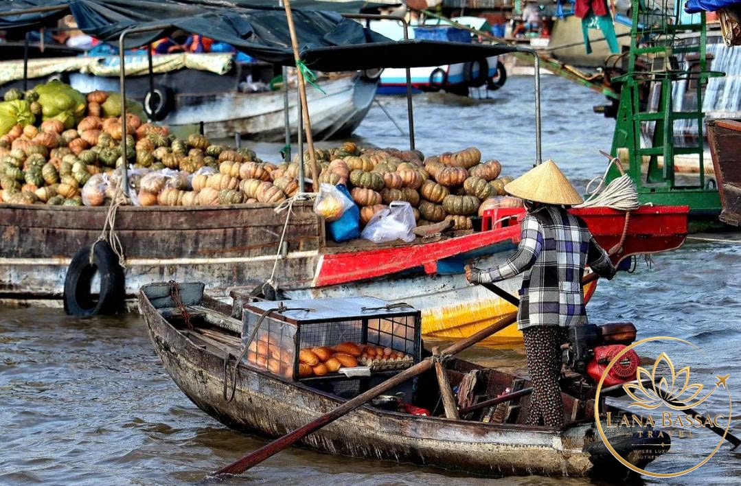 Floating market
